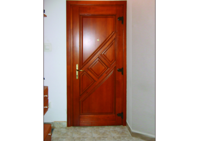 borovi fenyő fa bejárati ajtó (18)